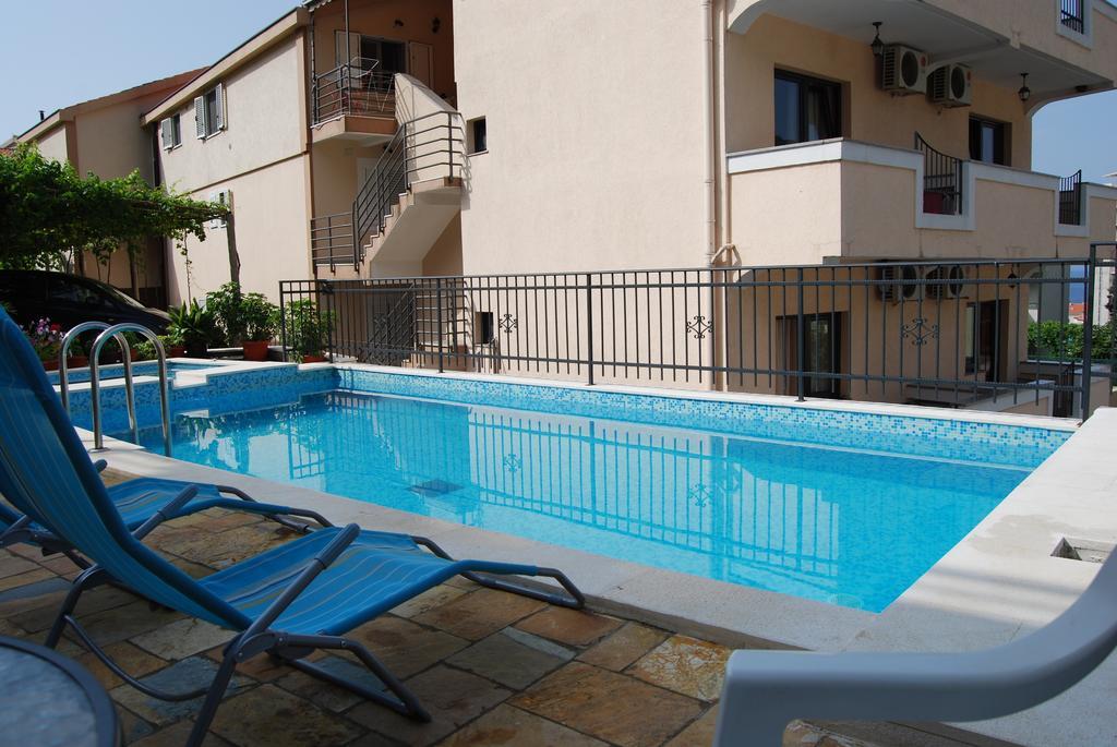 Apartments Srzentic Petrovac Exterior foto