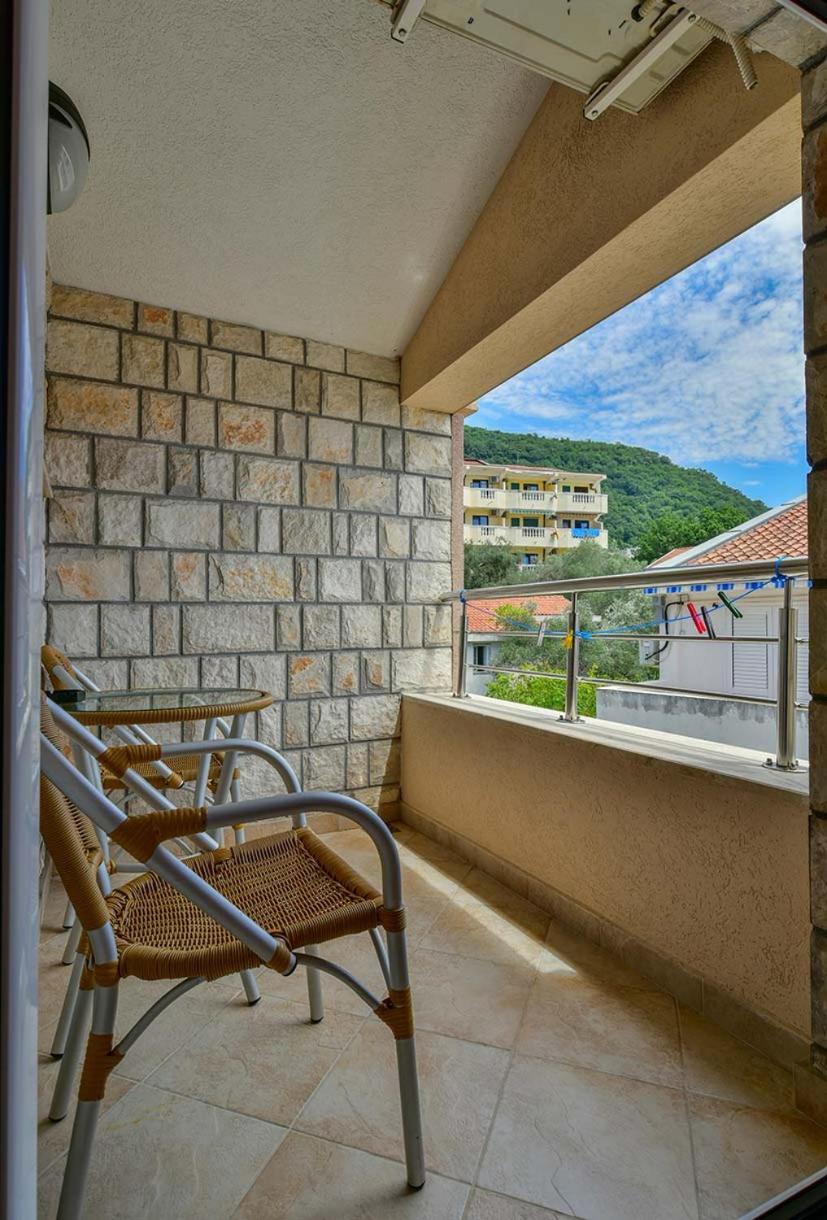 Apartments Srzentic Petrovac Exterior foto
