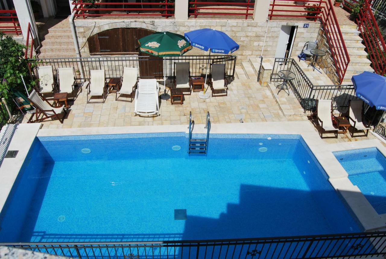 Apartments Srzentic Petrovac Exterior foto