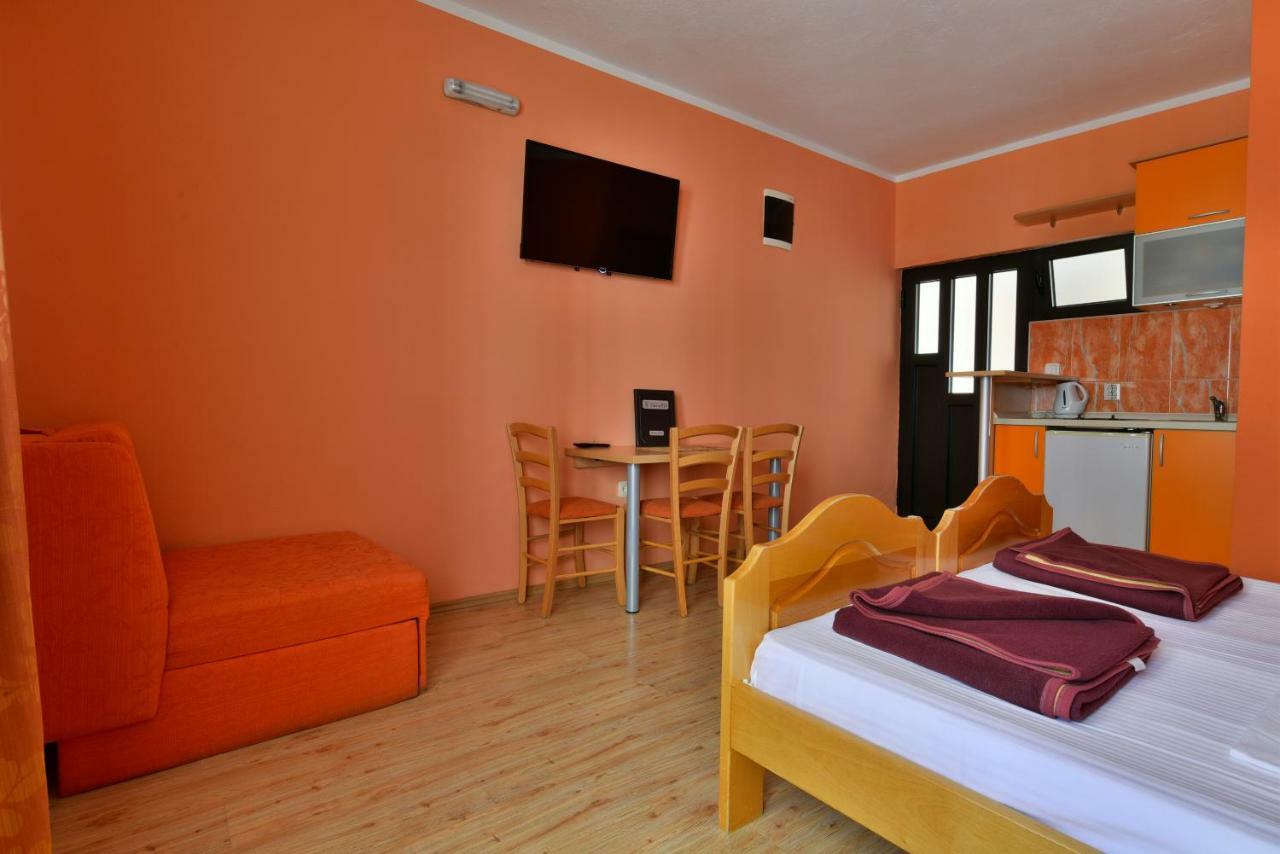 Apartments Srzentic Petrovac Exterior foto