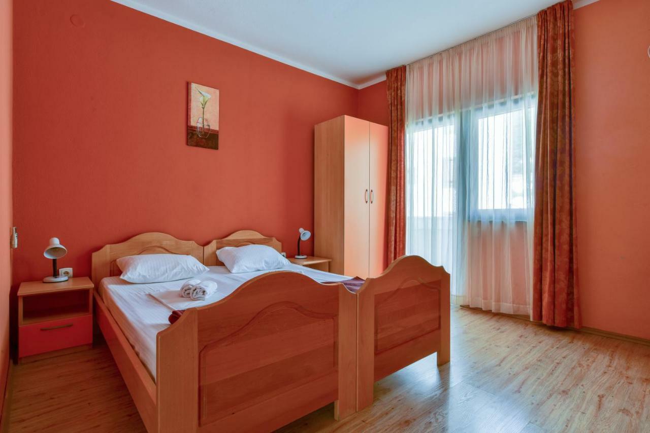 Apartments Srzentic Petrovac Exterior foto
