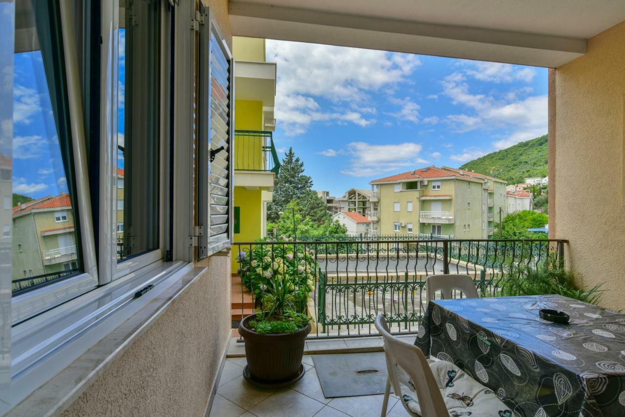 Apartments Srzentic Petrovac Exterior foto