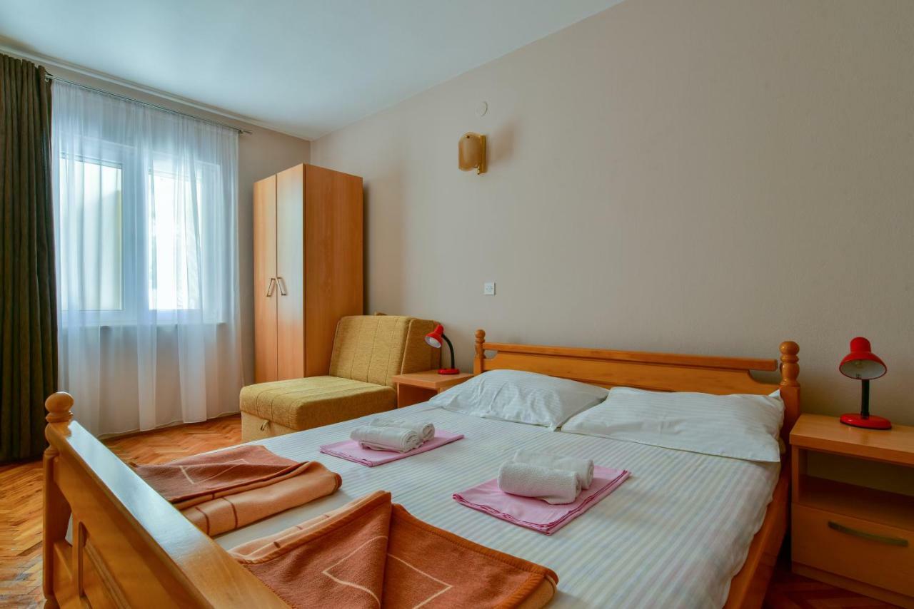 Apartments Srzentic Petrovac Exterior foto